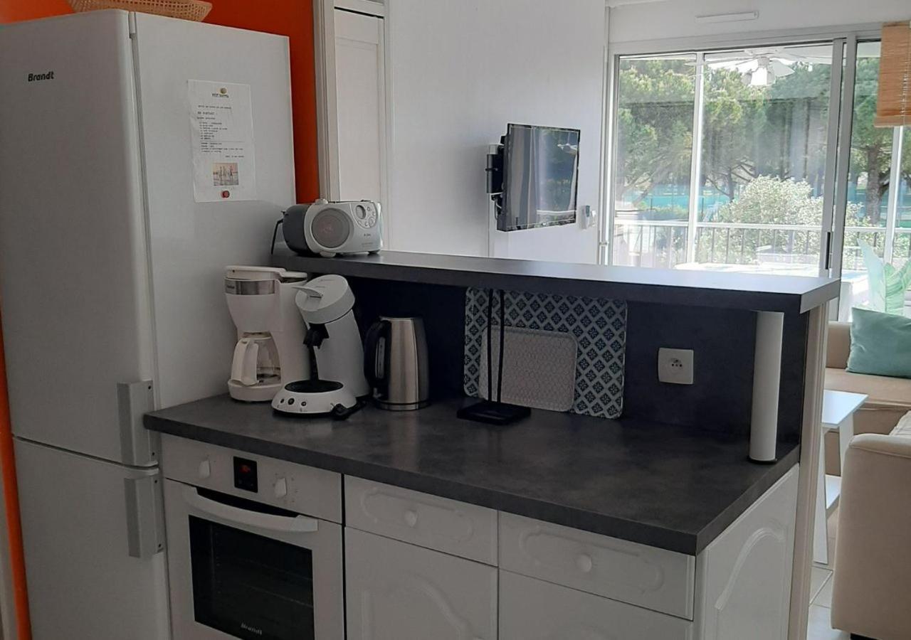 Appartement Cosy A Port Camargue Le Grau-du-Roi Exteriör bild